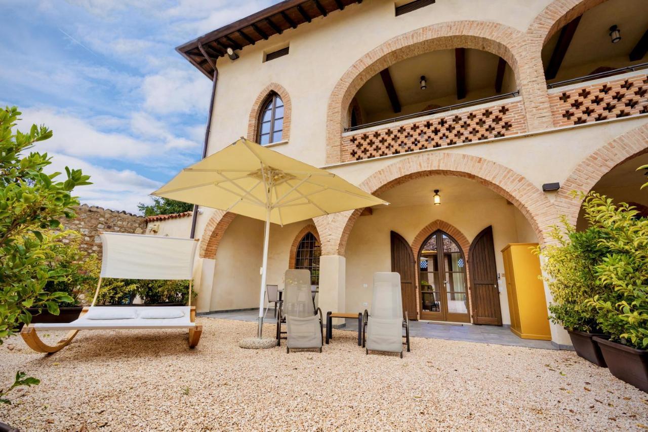 Borgo Di Drugolo Apartment Lonato Luaran gambar